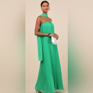 Lulus Green Pleated Maxi Dress with Neck Scarf, Size S, NWT